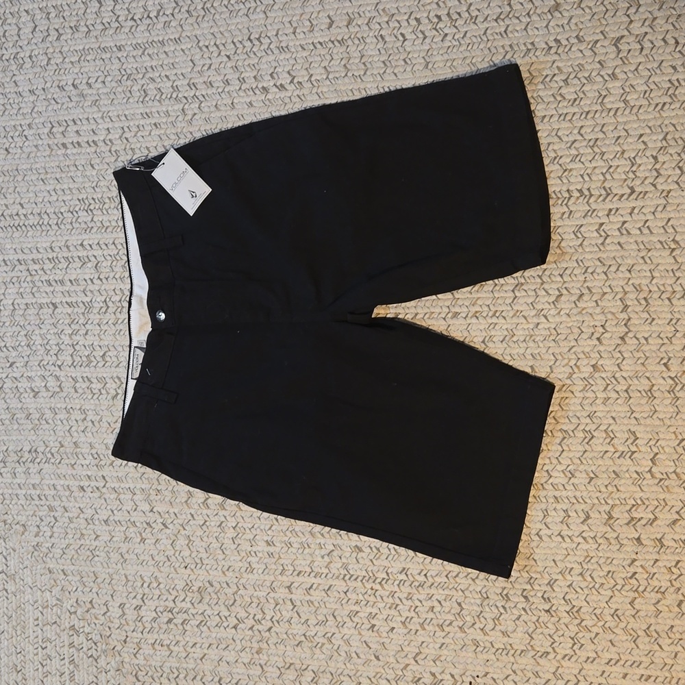 NWT Volcom Vmonty Shorts